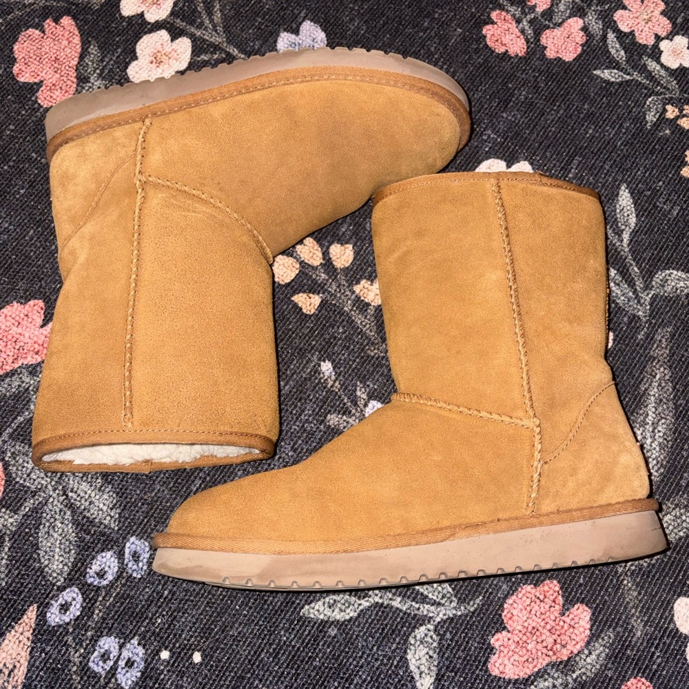 Koolaburra by UGG Chestnut boots